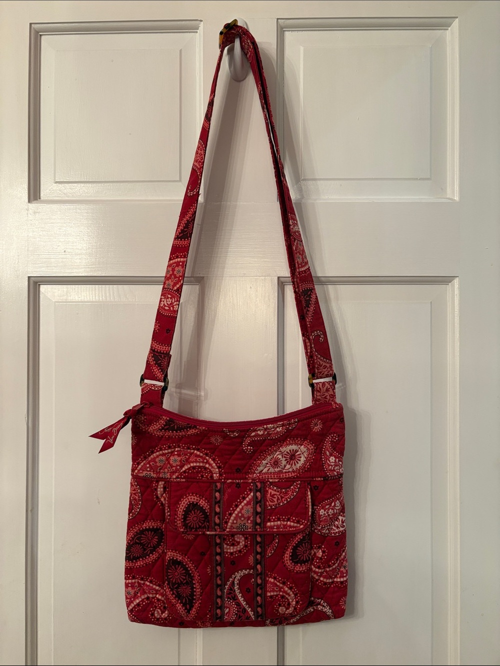 Vera Bradley Mesa Red Paisley Bandana Convertible Crossbody Bag Preowned
